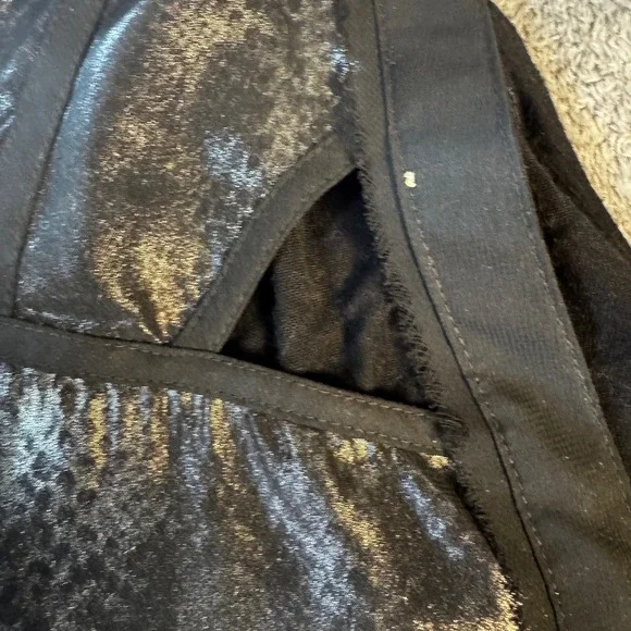 Rock & Republic Women XL Black Gold Metallic Snakeskin Zip Front Cutout Tank Top - Picture 3 of 6